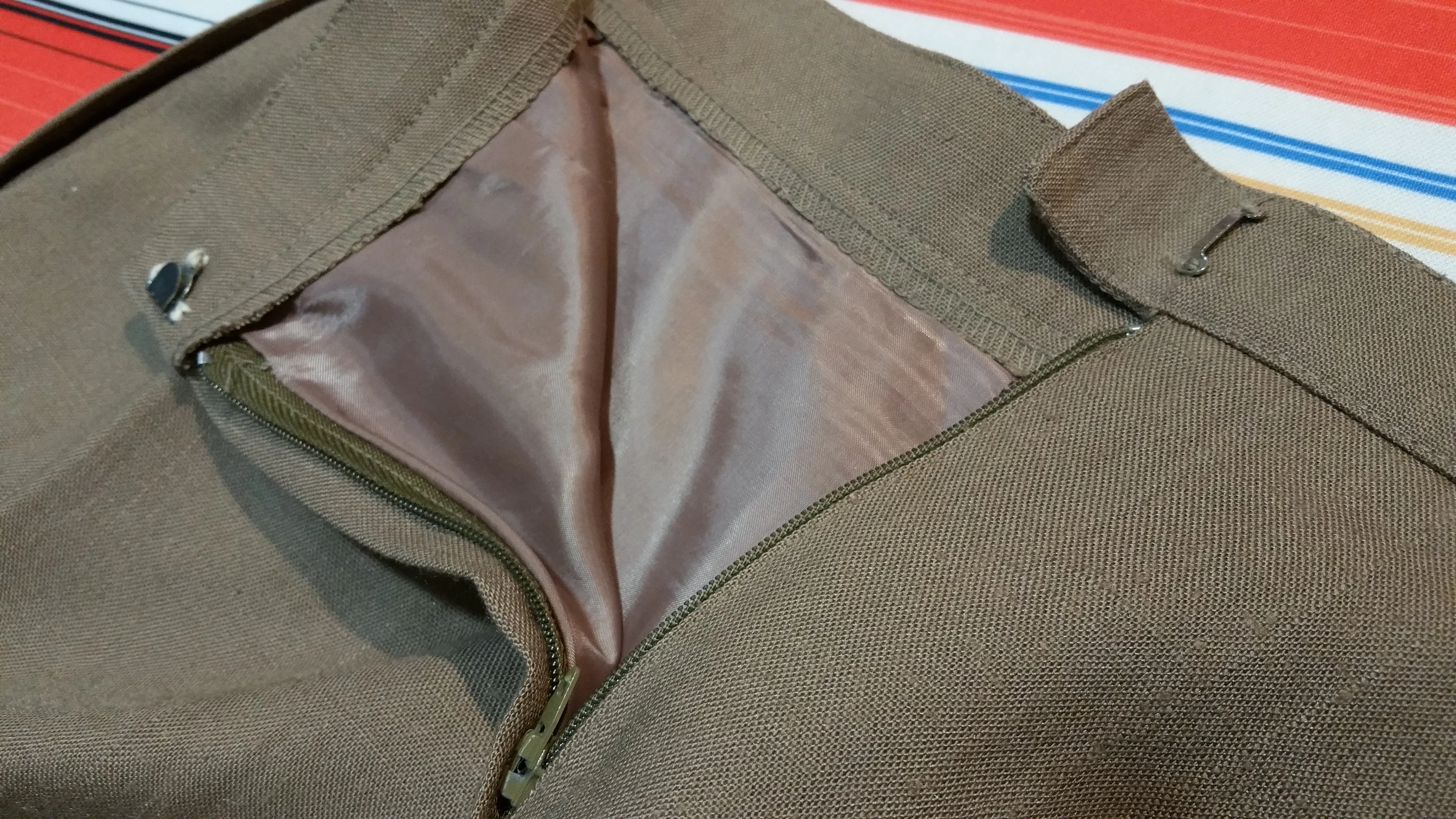 Brown 1980's Prophecy Skirt w/ Zipper.  Made In USA w/ Pockets!
