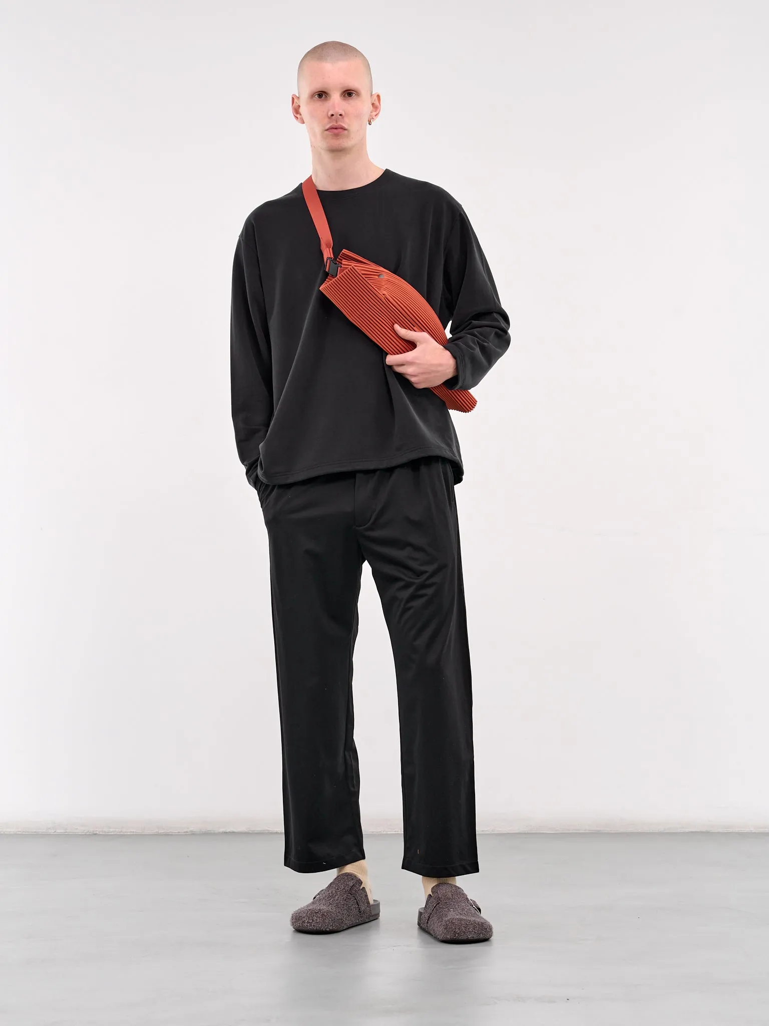 Crewneck Sweater (KM25S-043-BLACK)