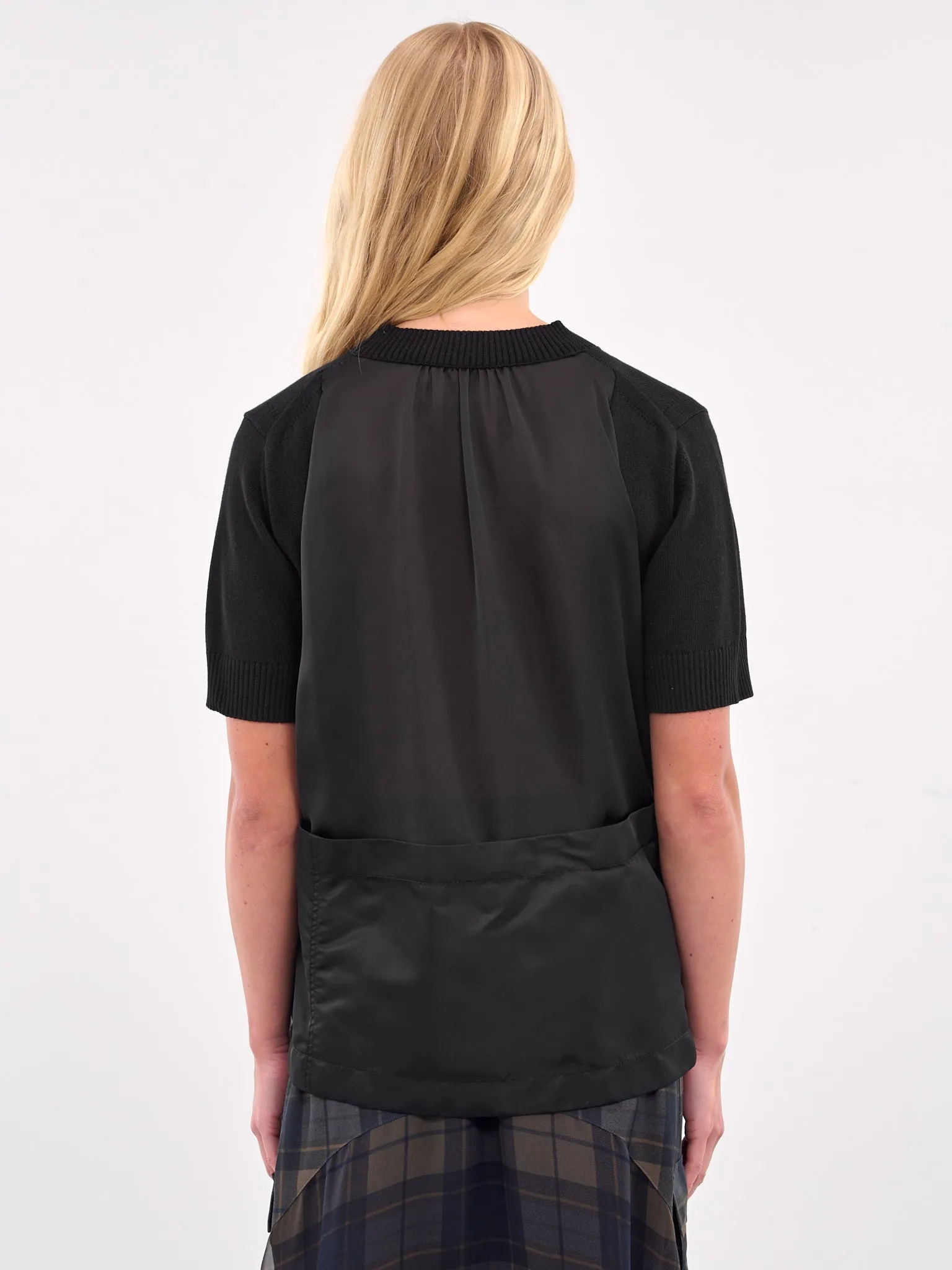 Paneled Knit Short Sleeve Sweater (25-07839-001-BLACK)