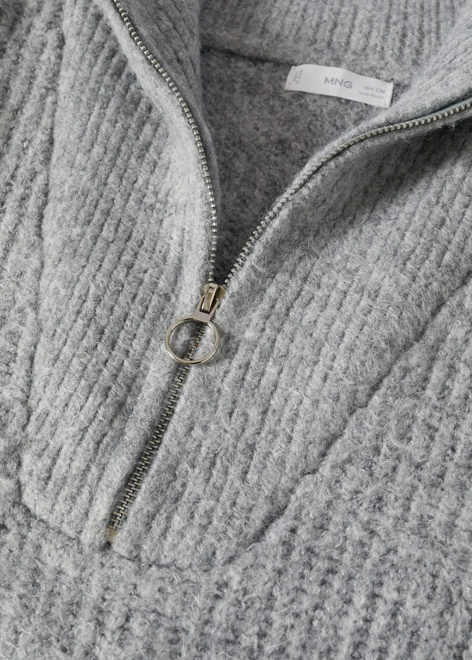 Zip knit sweater