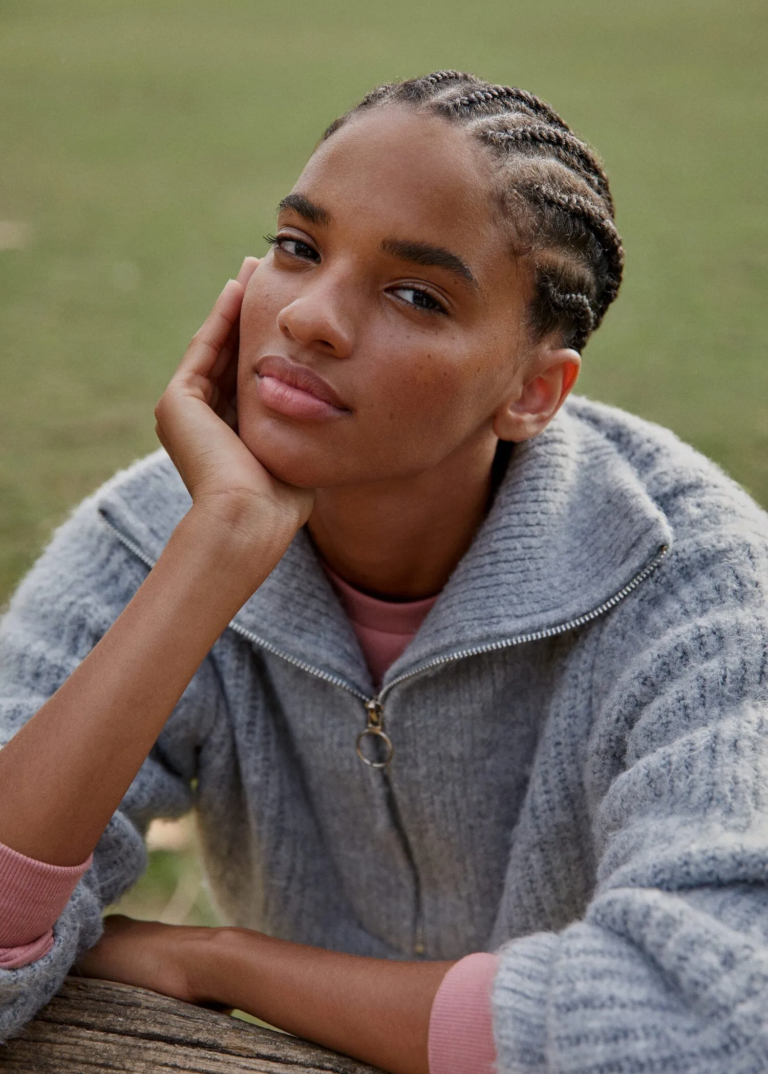 Zip knit sweater